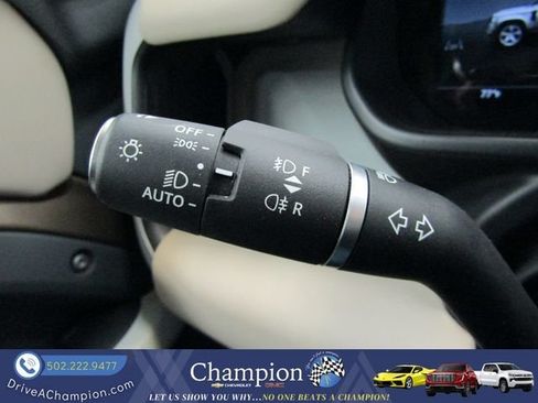 Used 2024 Land Rover Defender 110 X-Dynamic SE AWD/4WD image 35