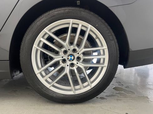 Used 2025 BMW 530i w/ Premium Package RWD image 15