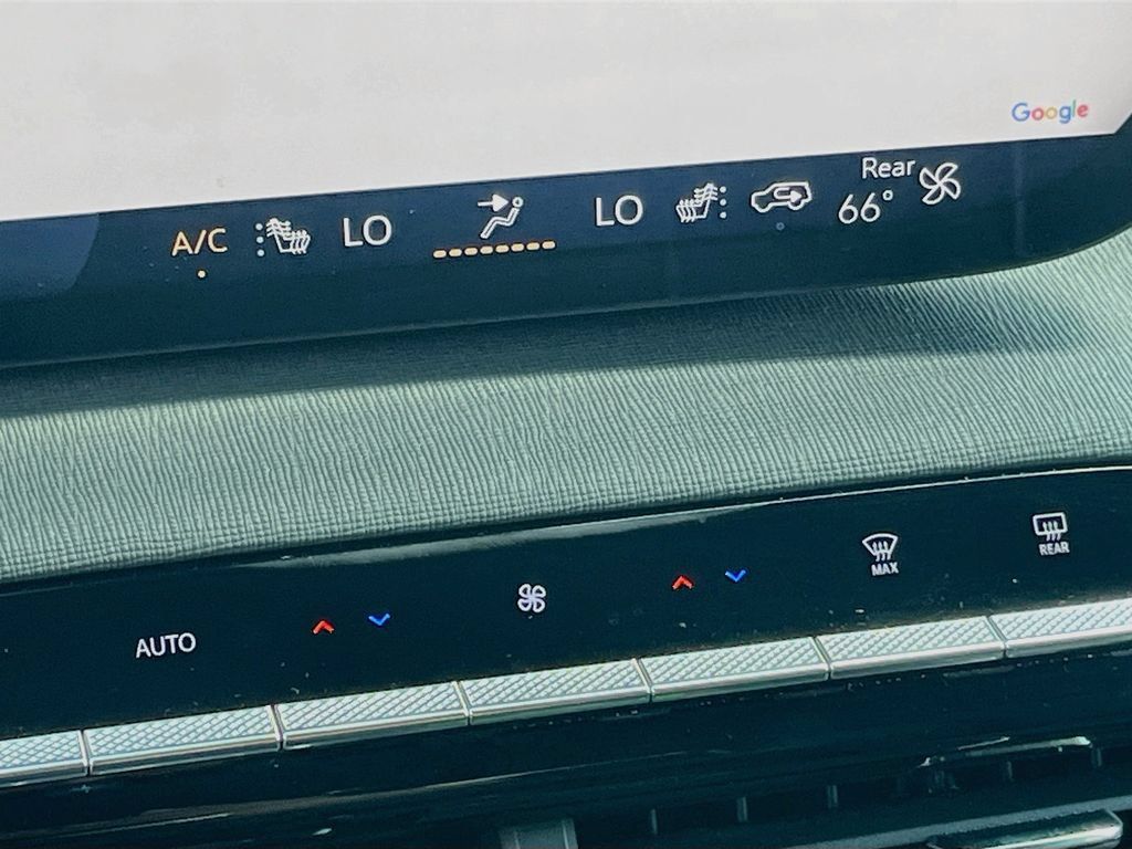 Used 2025 Buick Enclave Sport Touring FWD image 16