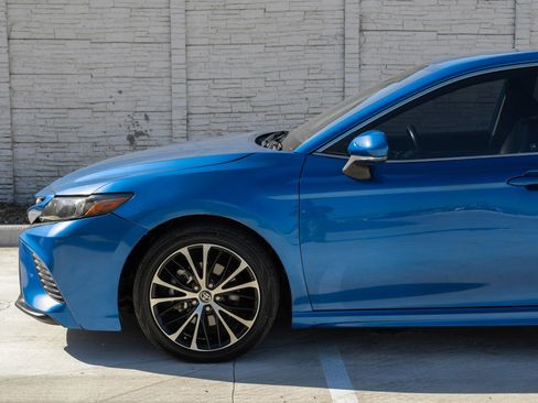 Used 2019 Toyota Camry SE image 13