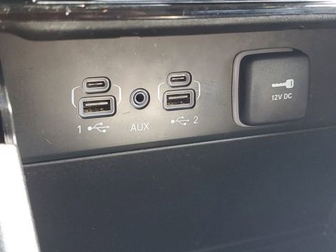 Used 2023 Jeep Grand Cherokee L Limited AWD/4WD image 32