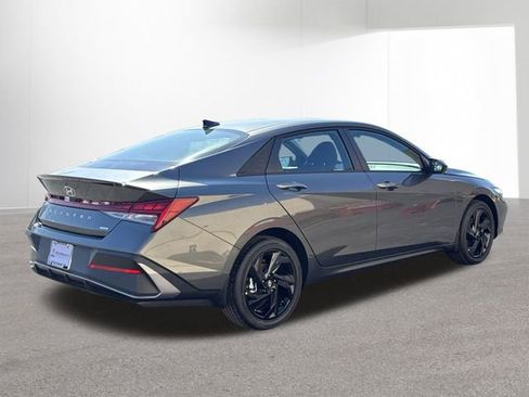 New 2026 Hyundai Elantra Sport image 13