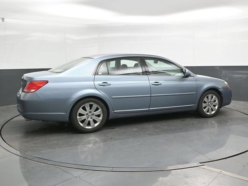 Used 2007 Toyota Avalon Touring FWD image 3
