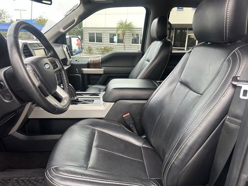 Used 2019 Ford F150 Lariat w/ Equipment Group 502A Luxury image 11