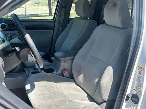 Used 2010 Toyota Tacoma PreRunner RWD image 7