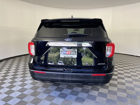 Used 2023 Ford Explorer 4WD image 4