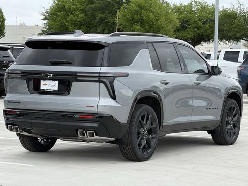 New 2026 Chevrolet Traverse RS image 4