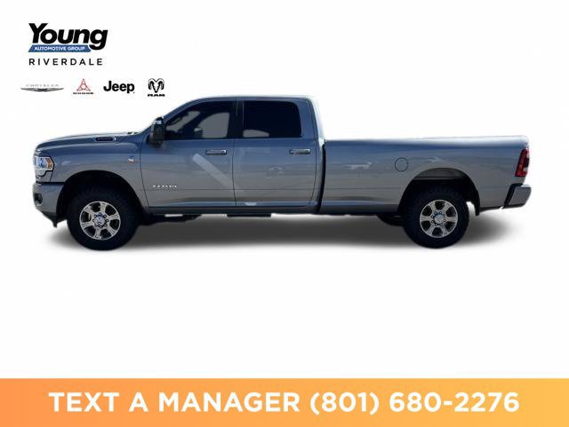 Used 2024 RAM 3500 Big Horn w/ Sport Appearance Package AWD/4WD image 7