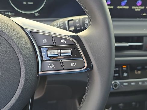 New 2026 Kia Seltos EX FWD image 31
