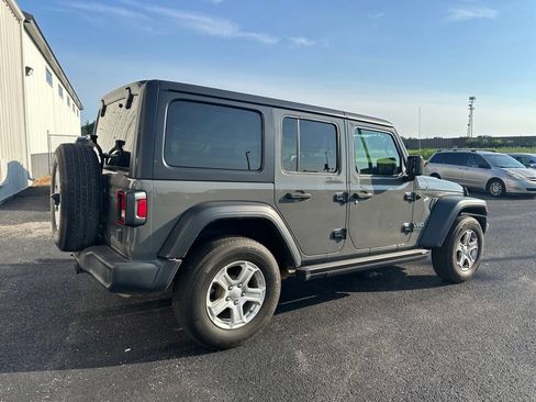 Used 2019 Jeep Wrangler Unlimited Sport S AWD/4WD image 12