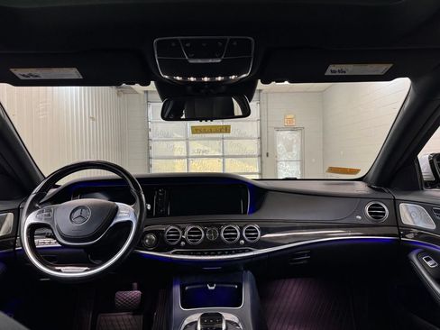 Used 2017 Mercedes-Benz S 550 4MATIC Sedan image 27