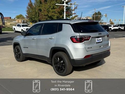 New 2025 Jeep Compass Latitude w/ Sun & Sound Group image 10