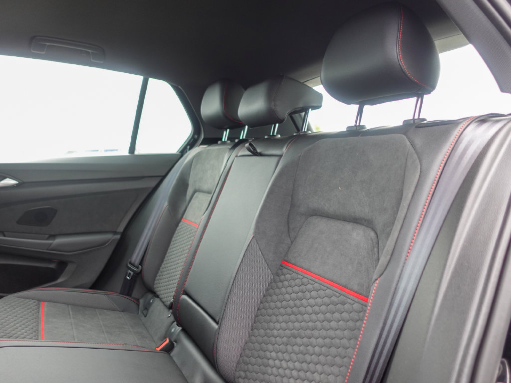 New 2026 Volkswagen GTI SE FWD image 23