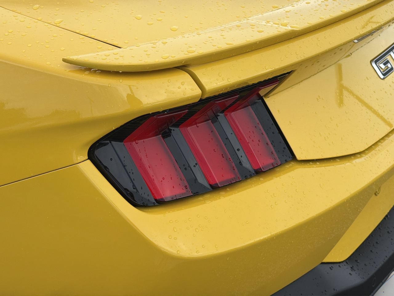 Used 2024 Ford Mustang GT RWD image 7