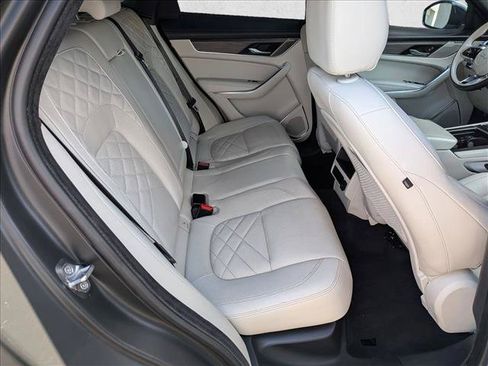 Used 2023 Jaguar F-PACE S AWD/4WD image 19