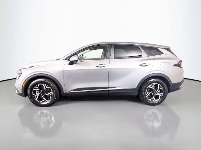 Used 2024 Kia Sportage LX FWD image 6