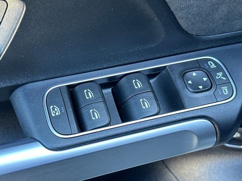 Certified 2023 Mercedes-Benz EQB 300 4MATIC image 13