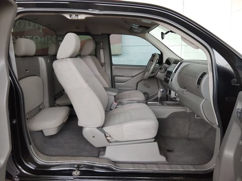 Used 2019 Nissan Frontier S RWD image 14