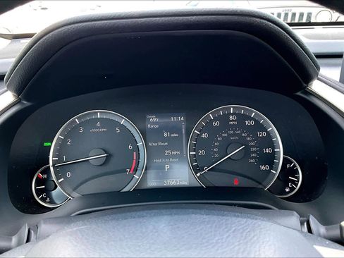 Used 2022 Lexus RX 350L Luxury image 25