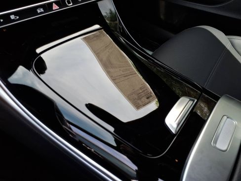 Used 2024 Mercedes-Benz C 300 Sedan image 30