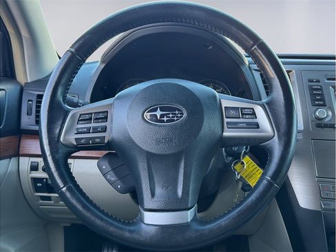 Used 2014 Subaru Outback 2.5i Limited AWD/4WD image 12
