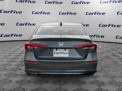 Used 2023 Honda Civic Touring image 4