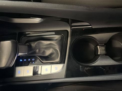 Used 2021 Hyundai Elantra SEL w/ Convenience + Premium Package FWD image 19