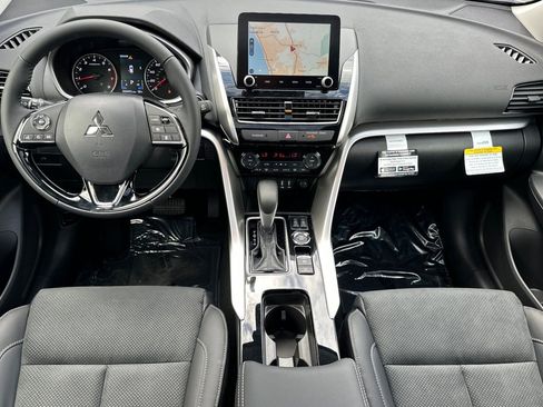 New 2025 Mitsubishi Eclipse Cross SE image 12