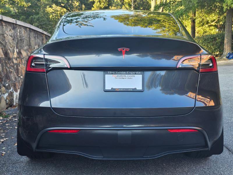 Used 2024 Tesla Model Y 2WD image 9