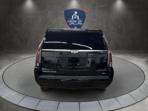 Used 2016 Cadillac Escalade Platinum RWD image 4