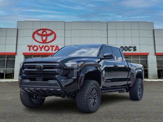 Used 2025 Toyota Tacoma SR5 AWD/4WD video 1