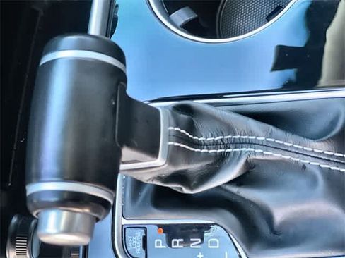 Used 2019 Kia Stinger Premium image 16