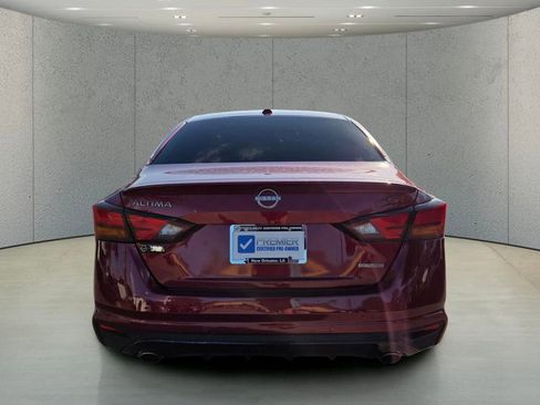 Used 2024 Nissan Altima 2.0 SR FWD image 4