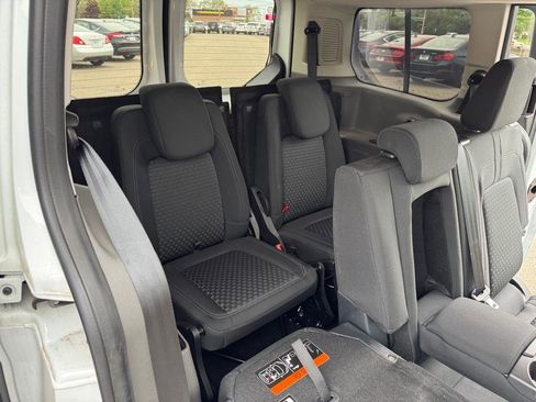 Used 2022 Ford Transit Connect XLT FWD image 23