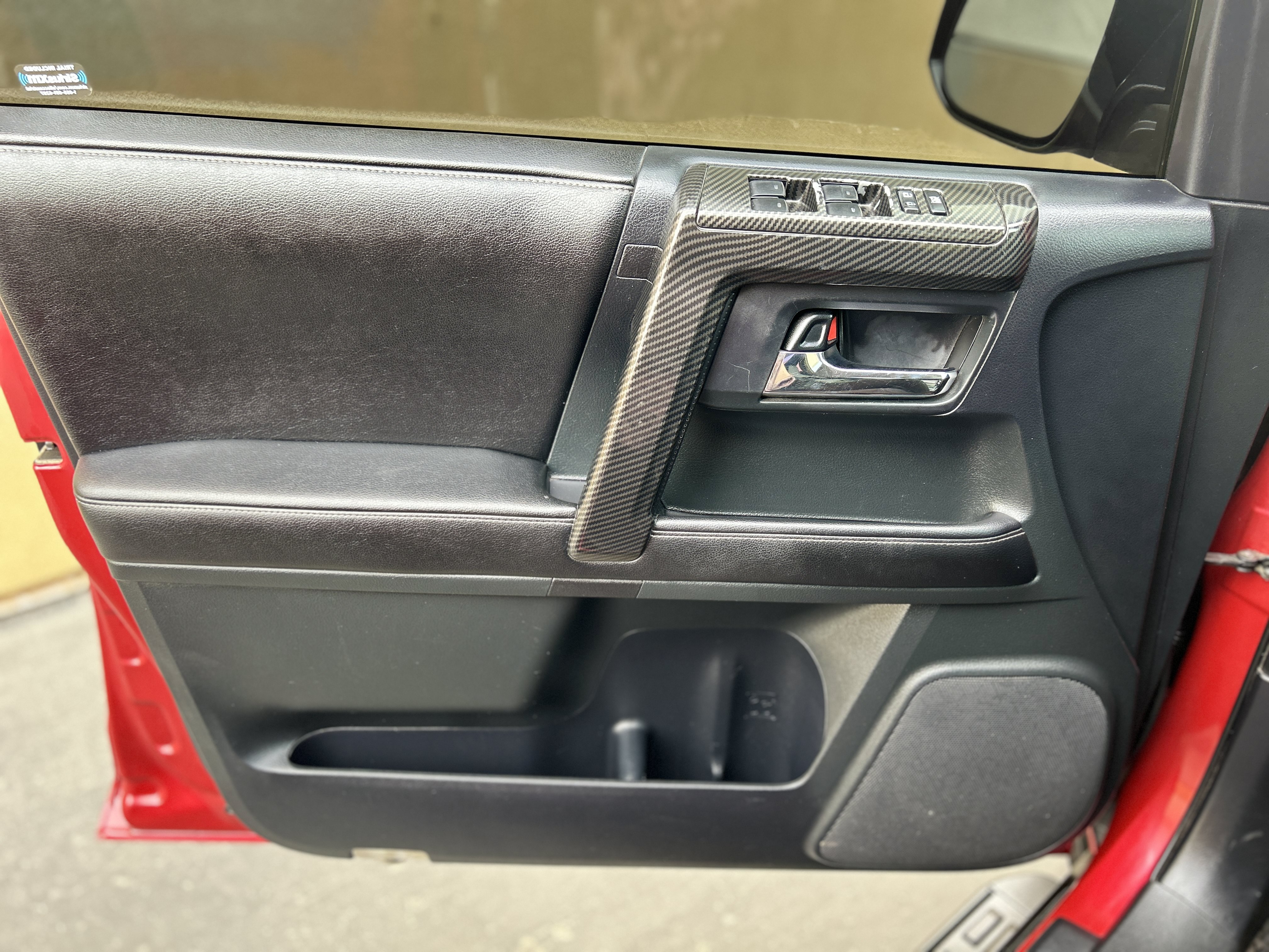 Used 2015 Toyota 4Runner SR5 AWD/4WD image 25