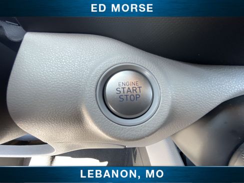 Used 2025 Hyundai Venue SEL FWD image 16