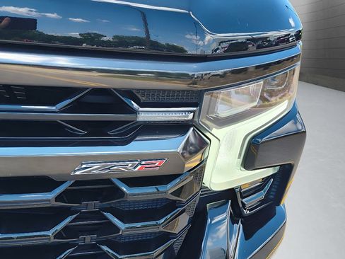 Used 2023 Chevrolet Silverado 1500 ZR2 w/ Technology Package AWD/4WD image 13