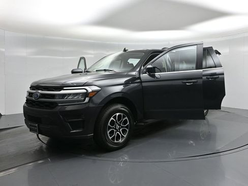 Certified 2024 Ford Expedition Max XLT image 35