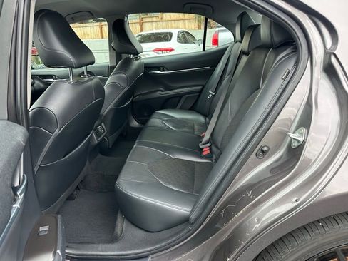 Used 2021 Toyota Camry XSE w/ Carpet Mat Package (TMS) FWD image 6