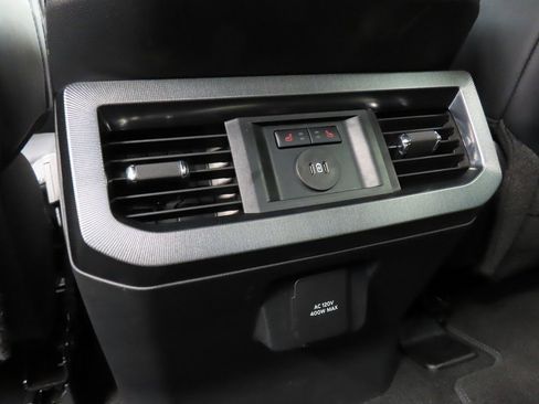 Used 2025 Ford F250 Platinum w/ FX4 Off-Road Package image 11