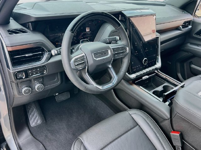 New 2027 GMC Yukon Denali w/ Sun & Power Step Package RWD image 6