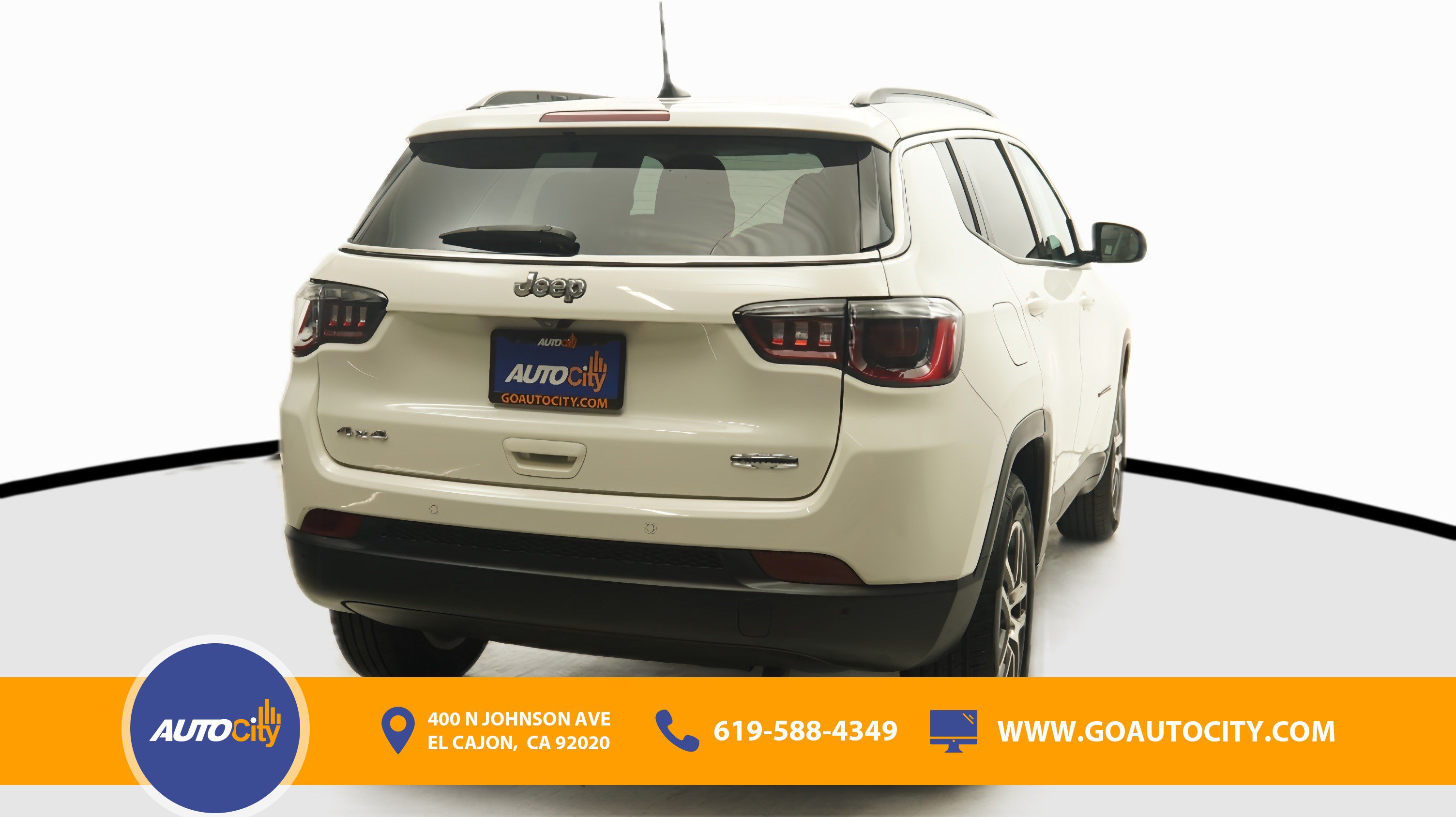 Used 2018 Jeep Compass Latitude w/ Popular Equipment Group AWD/4WD image 10