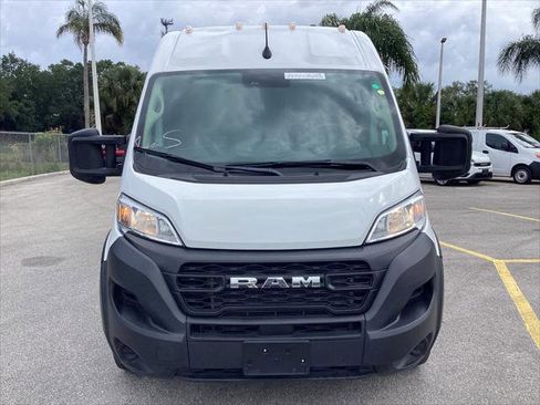Used 2023 RAM ProMaster 2500 FWD image 3