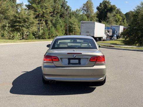 Used 2008 BMW 328i Convertible image 6