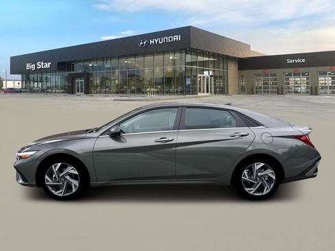 New 2026 Hyundai Elantra Limited FWD image 3