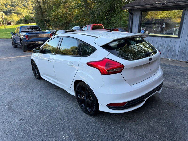 Used 2018 Ford Focus ST FWD image 6