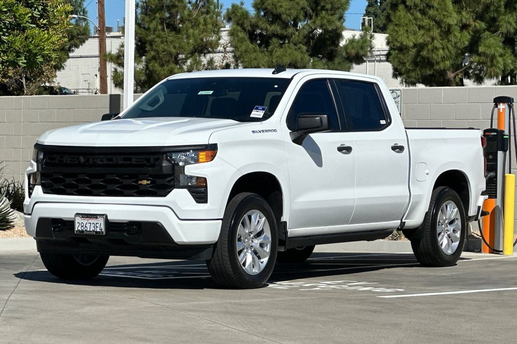 Used 2024 Chevrolet Silverado 1500 Custom RWD image 10
