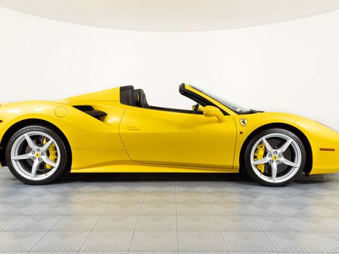 Certified 2019 Ferrari 488 Spider RWD image 18
