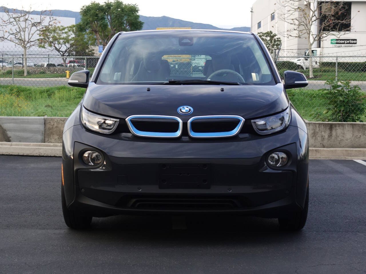 Used 2015 BMW i3 w/ Range Extender RWD image 4