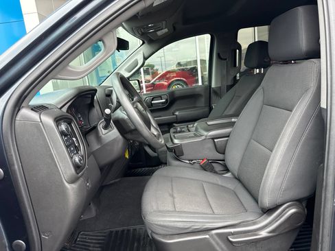 Used 2020 Chevrolet Silverado 1500 Custom Trail Boss w/ Custom Convenience Package AWD/4WD image 18